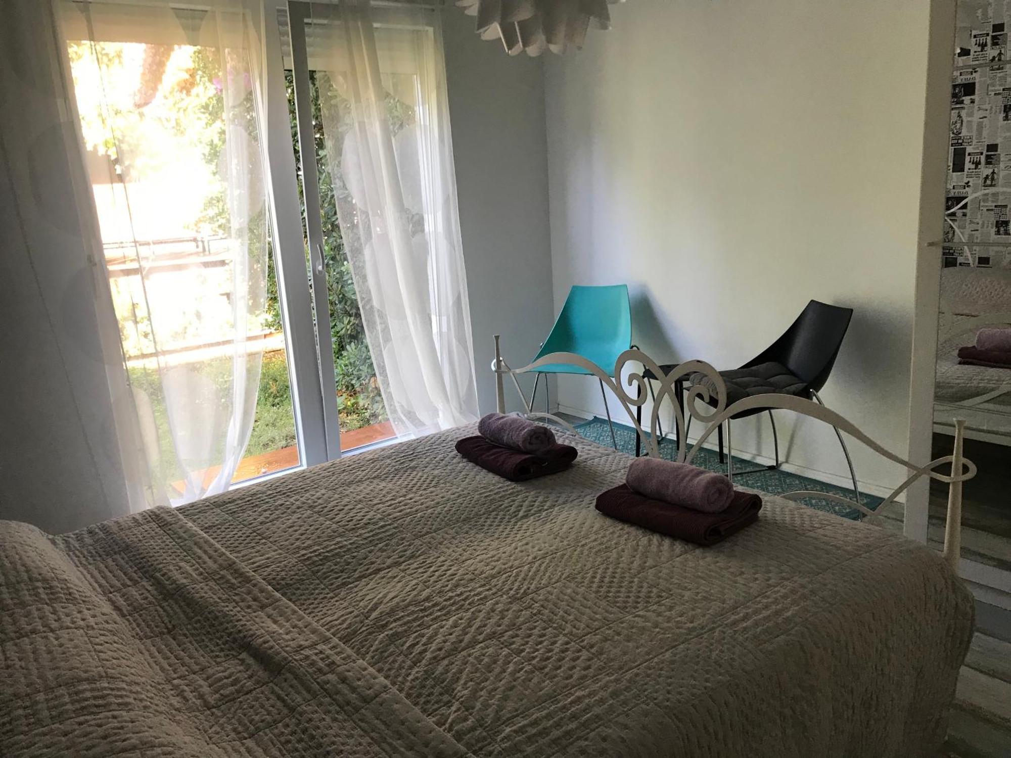 PUY Pine And Lime Apartments מראה חיצוני תמונה