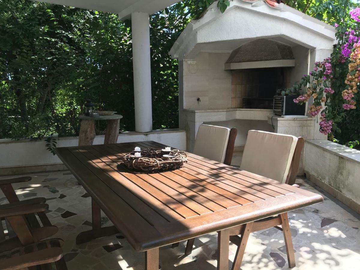 PUY Pine And Lime Apartments מראה חיצוני תמונה